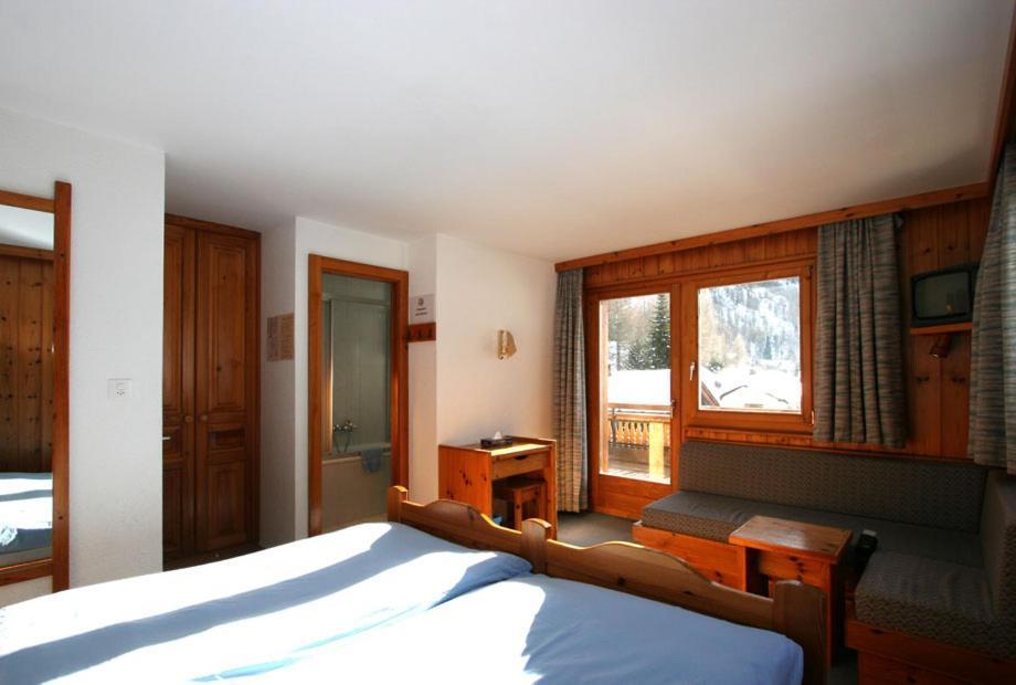 Hotel Garni Les Bouquetins Зинал Екстериор снимка
