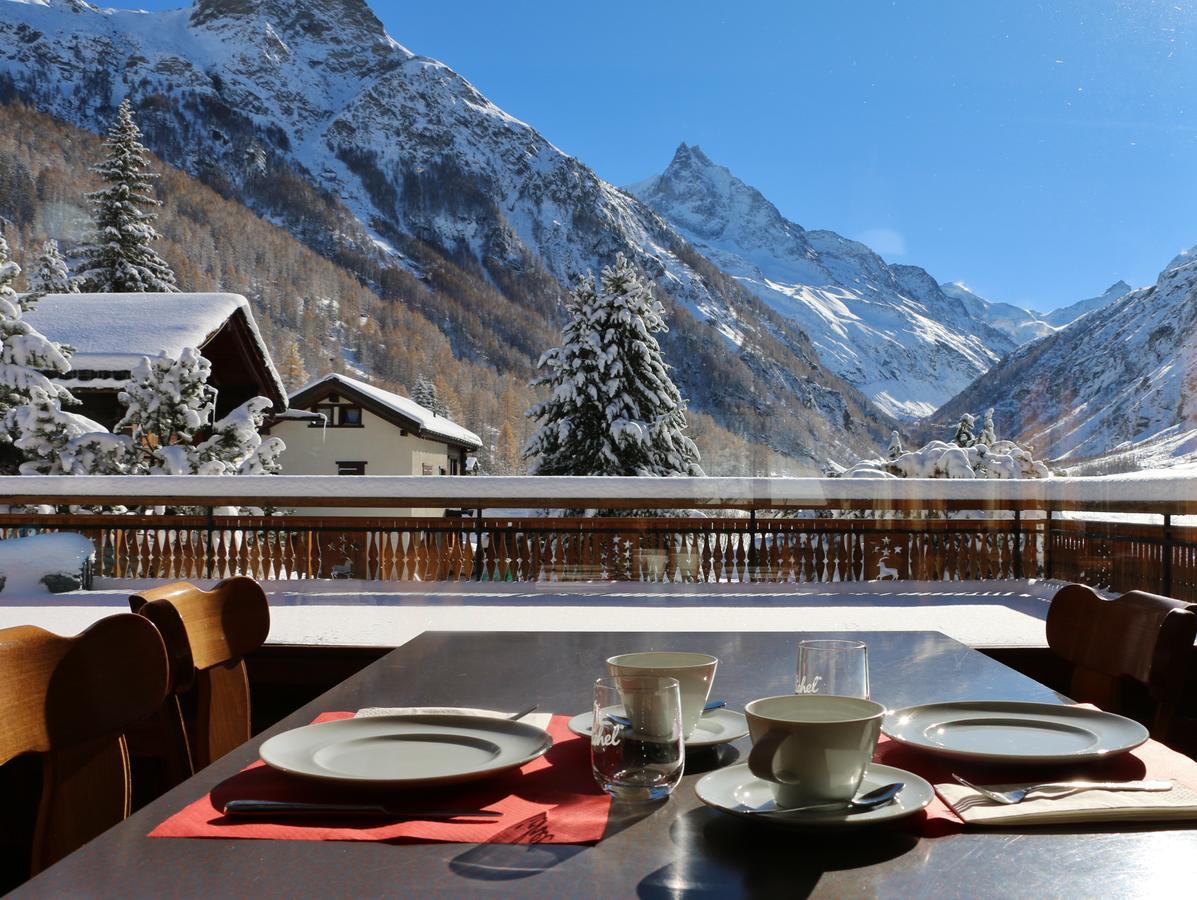 Hotel Garni Les Bouquetins Зинал Екстериор снимка