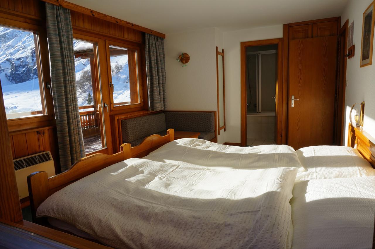 Hotel Garni Les Bouquetins Зинал Екстериор снимка